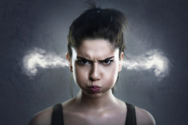 【要注意】怒りの感情が理性を破壊する！怒りによって起こる影響とは？